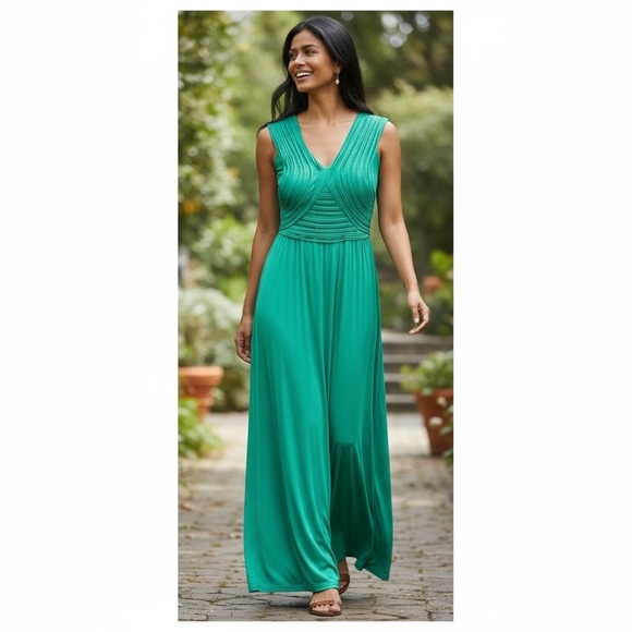 Max Studio Green Sleeveless Pleated Bodice Maxi Dress Size Small - Picture 1 of 11